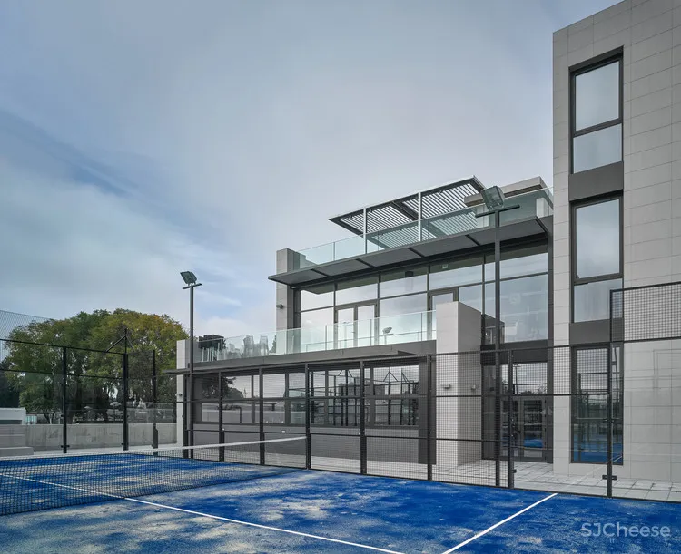 Circulo Mercantil Industrial体育中心 Manuel Quijano Vallejo