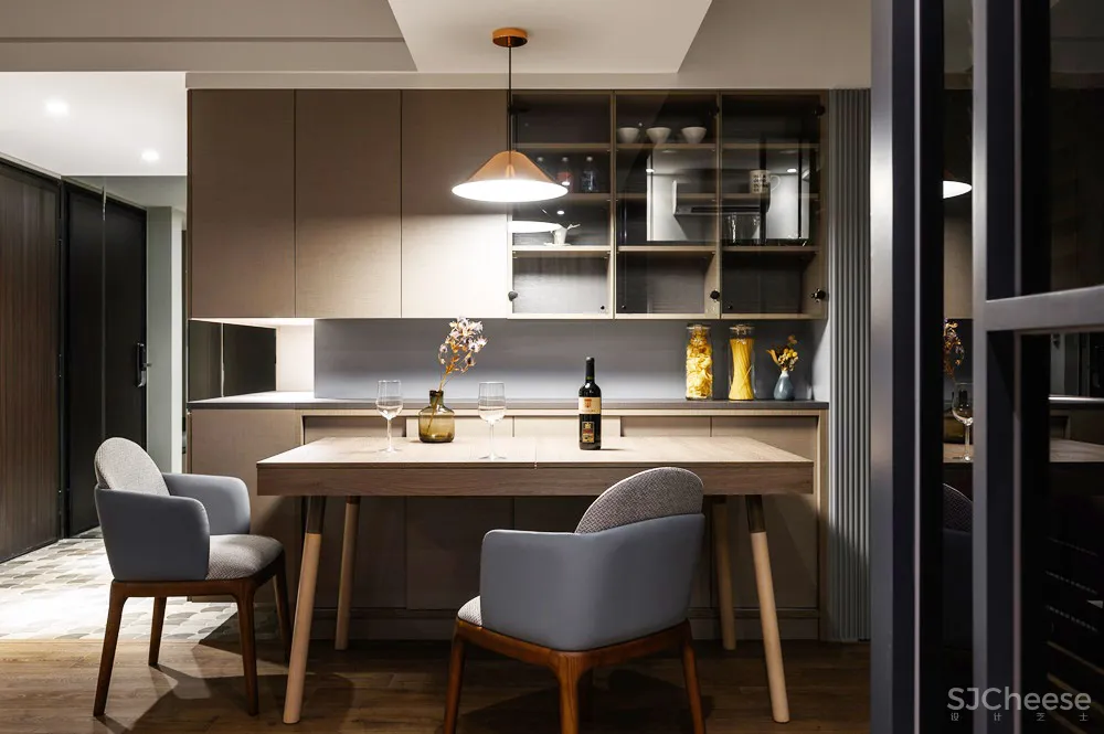 暖灰色雅致住宅,追求自然本真之美!