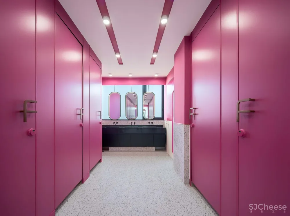 上海·“马克华菲”服装公司总部办公空间 研趣品牌