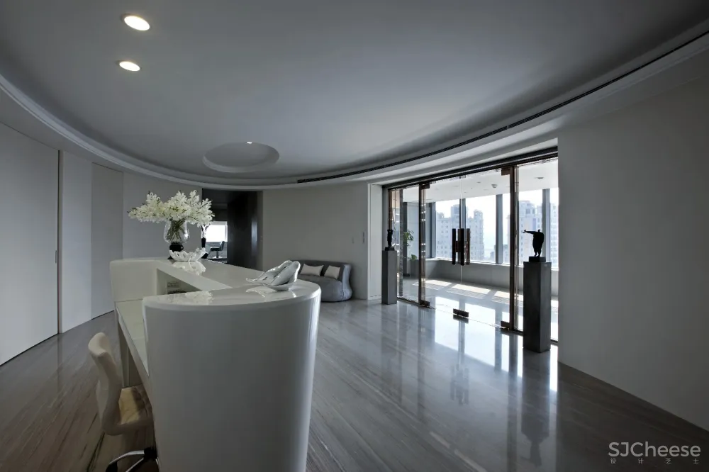 黄金旭 诺本蕬健发中心