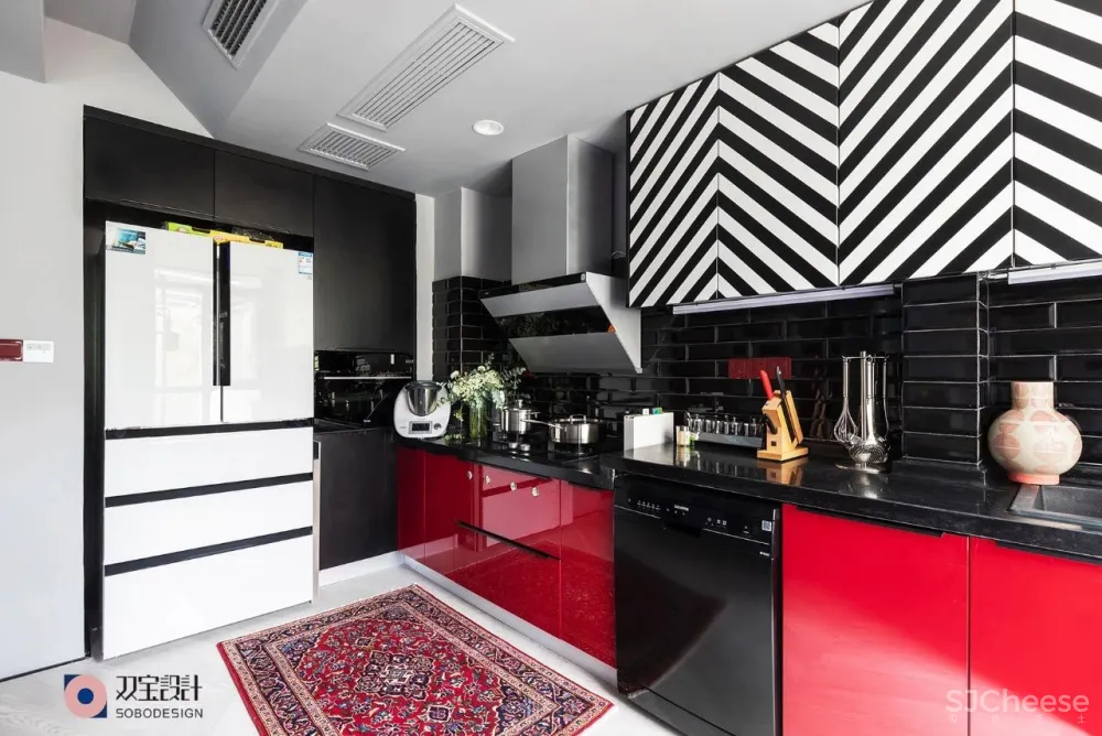 满满艺术复古风,她的家装扮得戏剧感十足 双宝设计