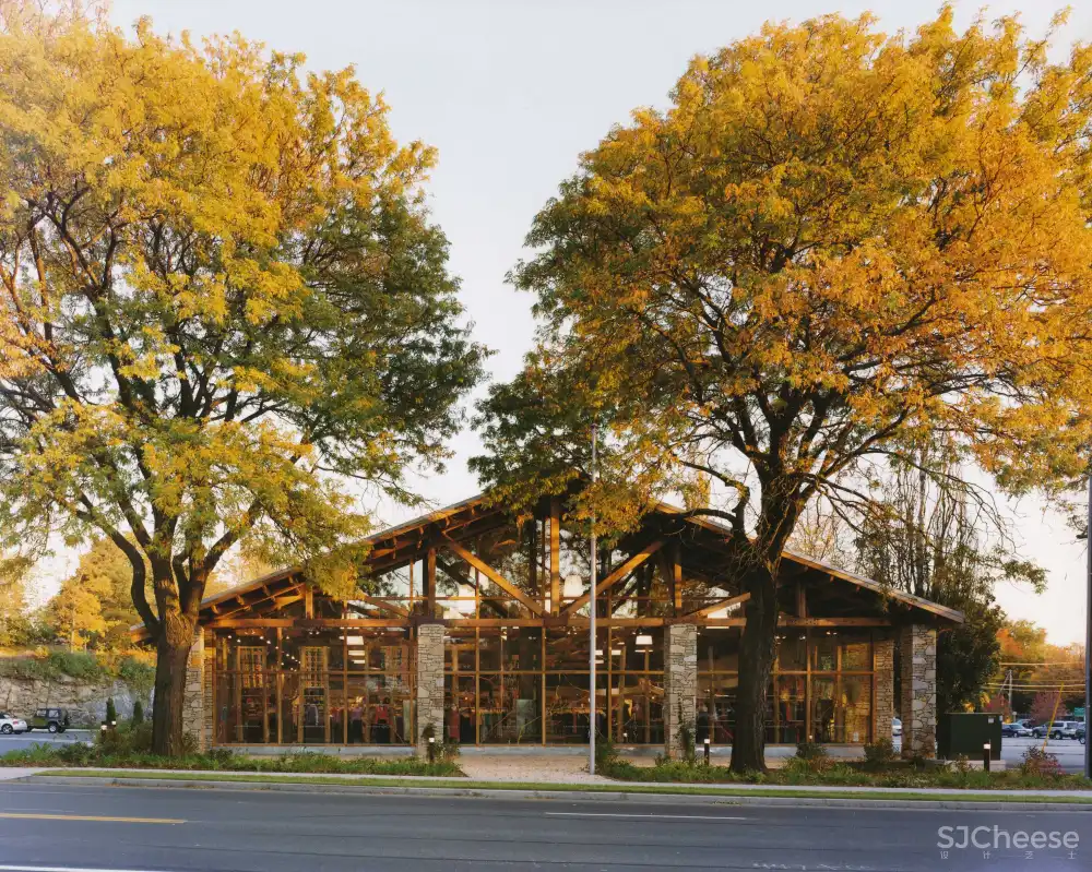 residence at 1066 fifth avenue