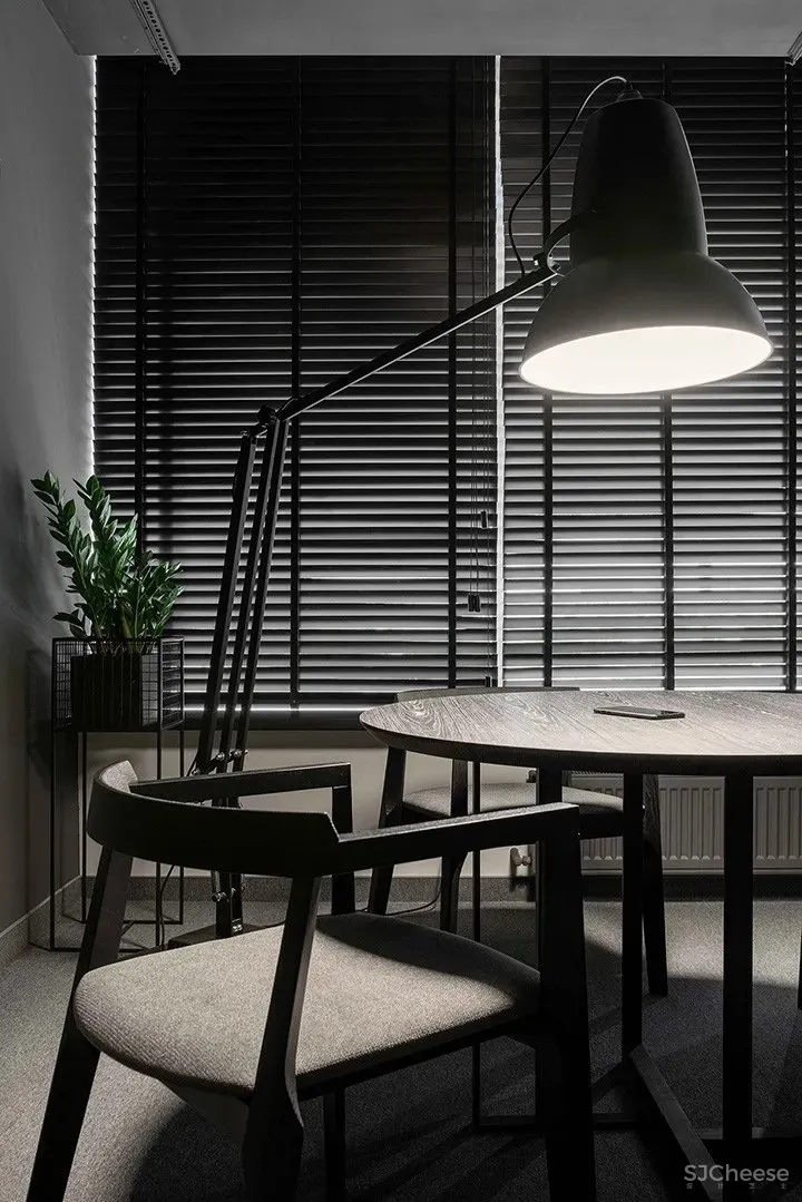 物流软件Logity乌克兰哈尔科夫办公设计 Studio Bondarenko Design