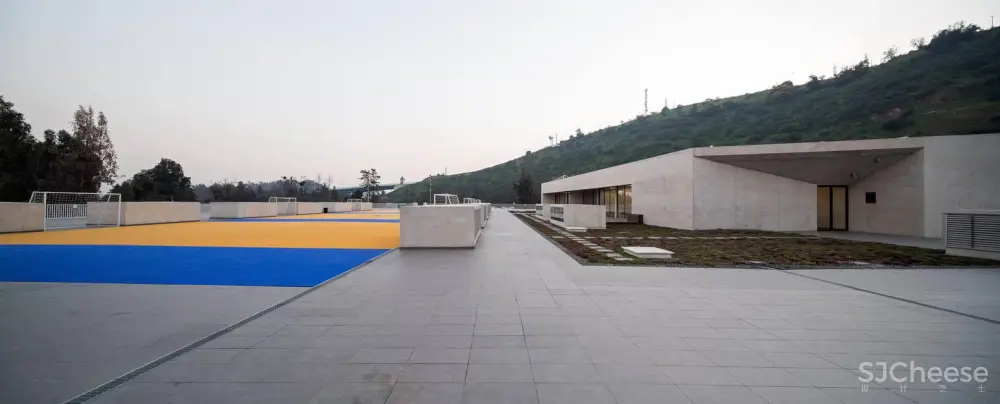 The Saint George College’s Gymnasium Gonzalo Mardones V Arquitectos