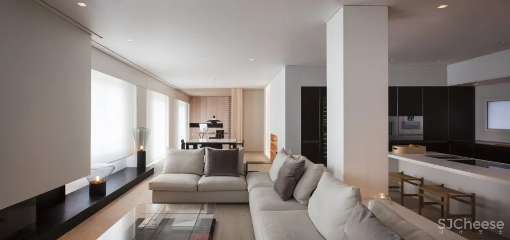 Francesc Rifé | BG Apartment , 经典建筑的顶层公寓