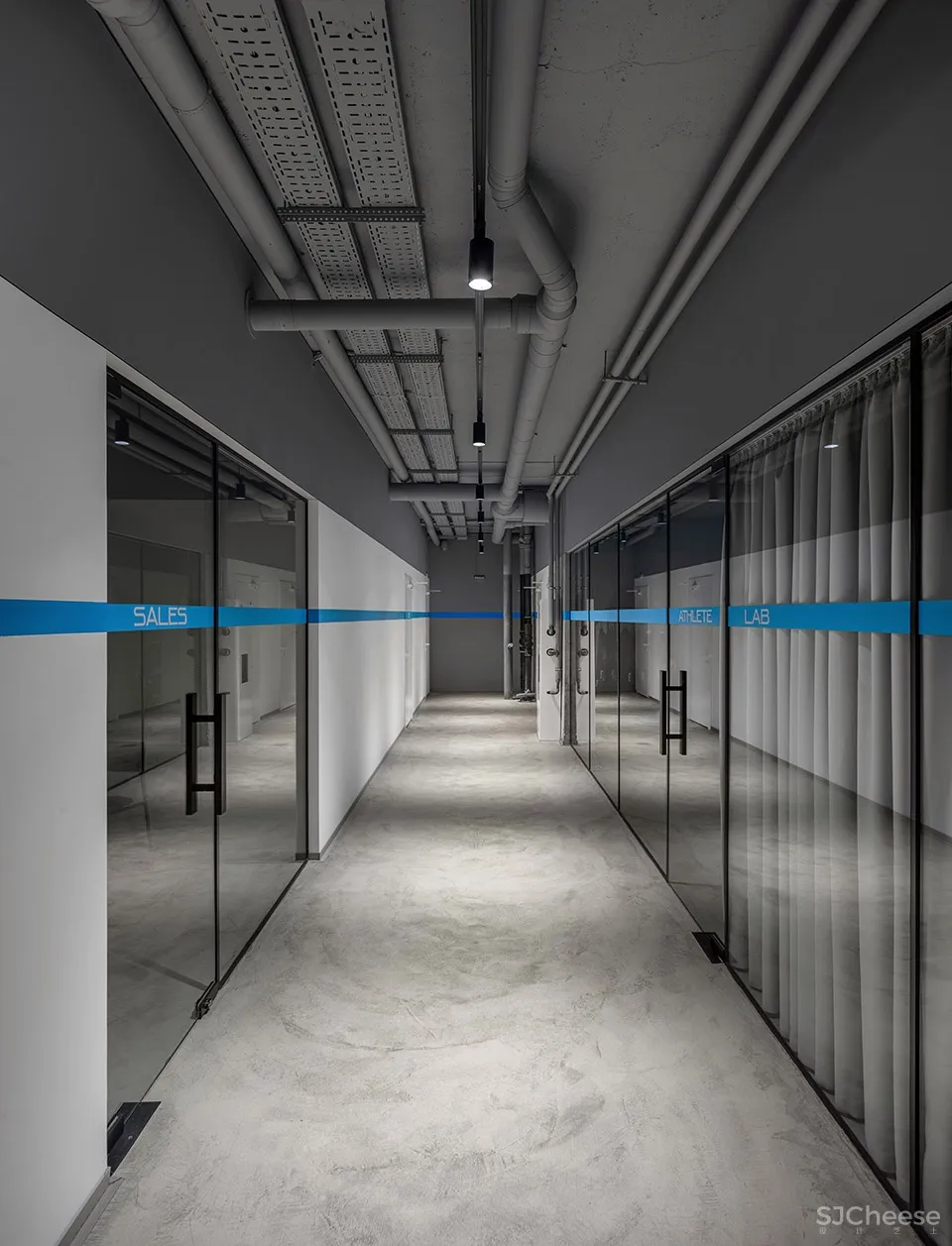 健身中心设计致敬自然,融入现代 balbek Bureau