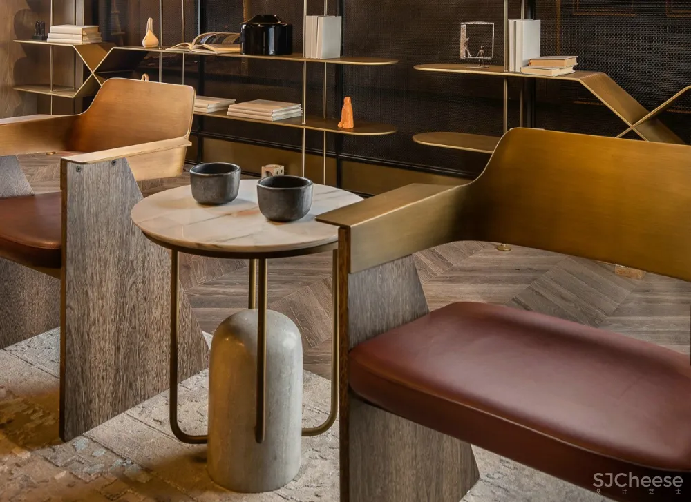 硬核奢雅住宅，感知金属质感的魅力！