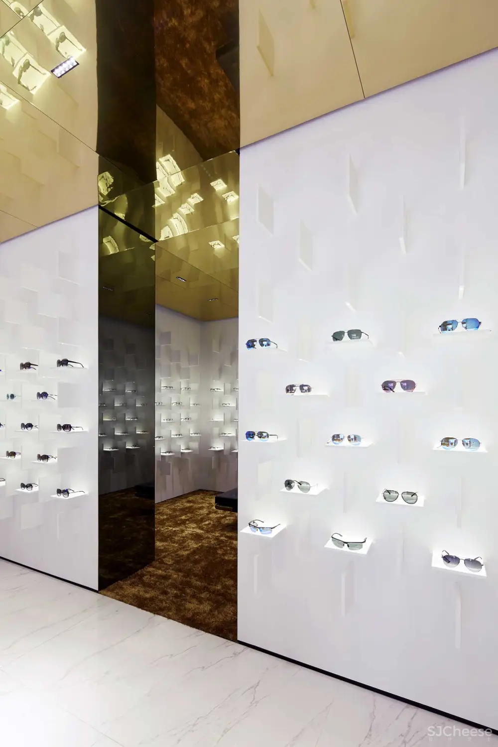 Bolon Eyewear Flagship Store by Ippolito Fleitz