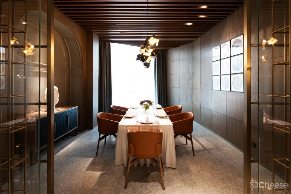 贵阳卢浮宫金熙酒店 中深建设计院