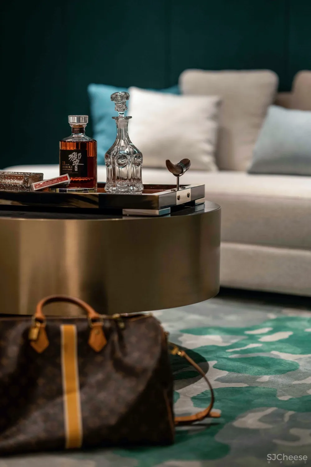 充满浪漫的阳光大宅在成都的私宅内低调呈现