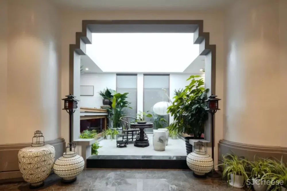 将山川湖海融于一境之中,这才是高级餐厅应有的气质