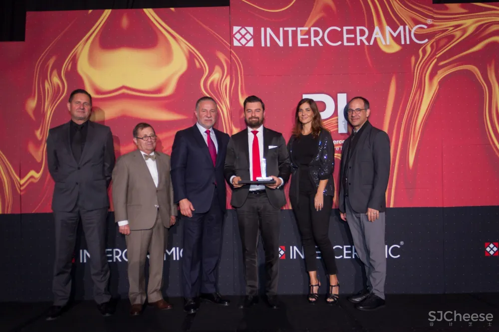 PI设计大奖 瓷砖住宅工程创新应用奖 :天顶之家 Casa Cenit