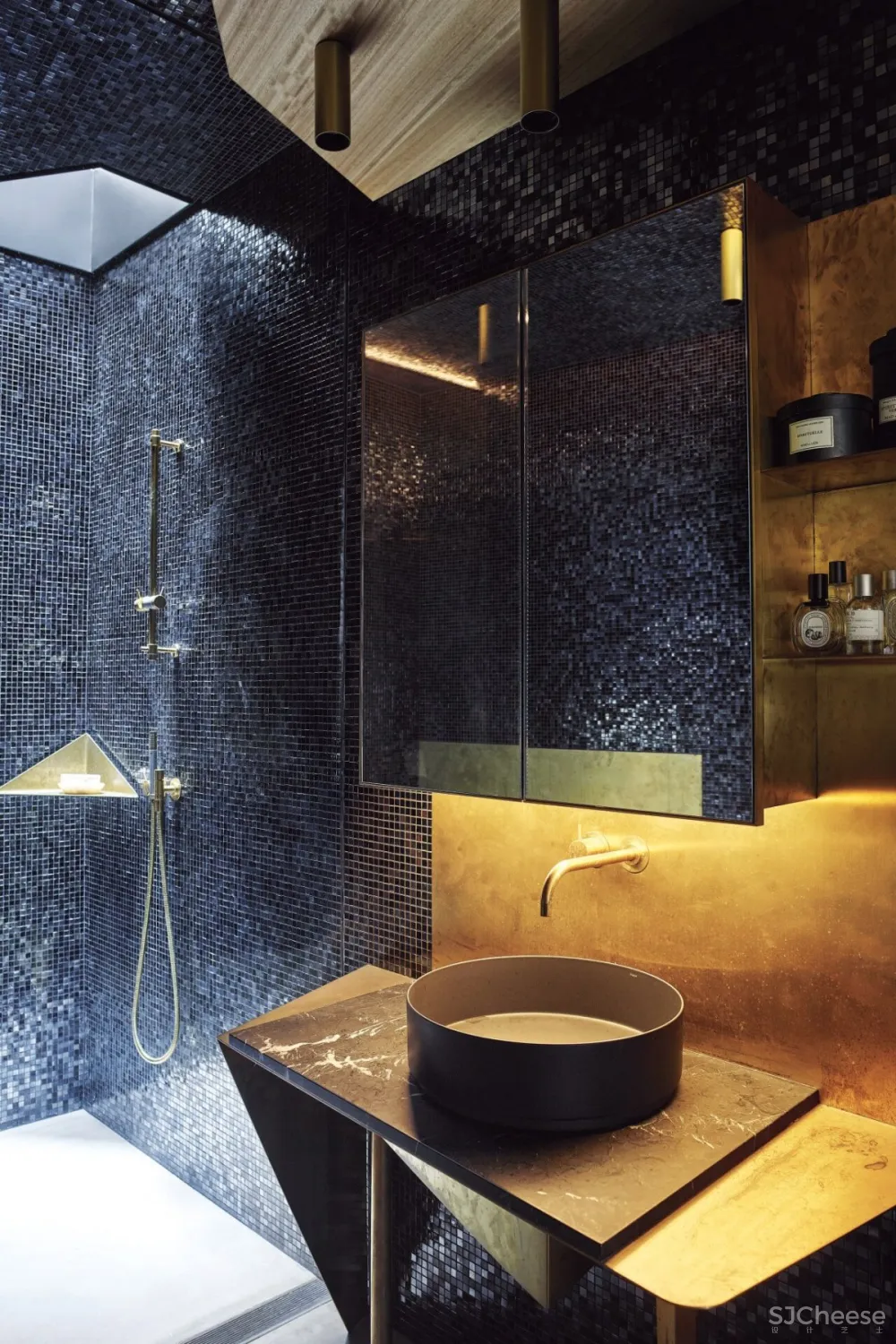 Terroir Architects | Sydney Family Home , 现代大胆的混泥土住宅