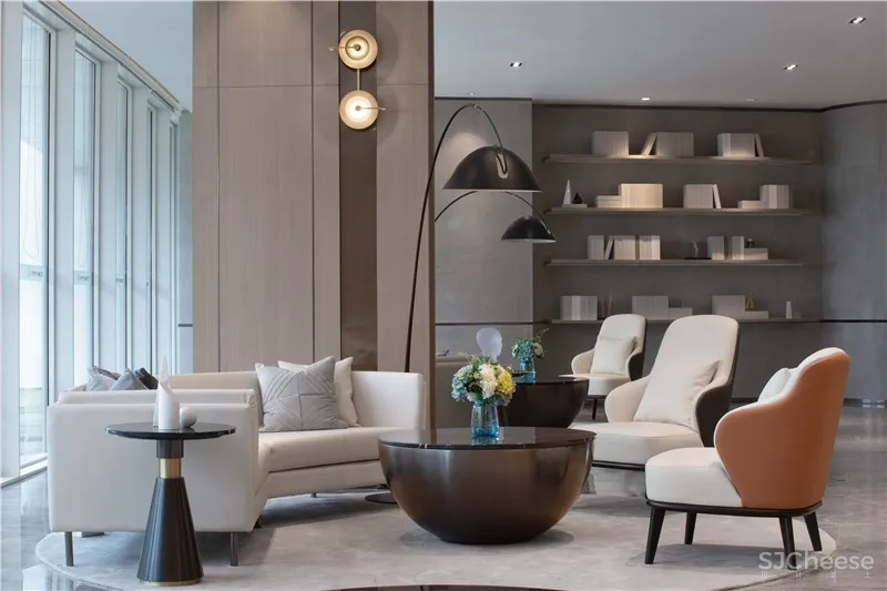 品辰设计 | 探索设计与光影共生的艺术空间 x 绿地艺展中心