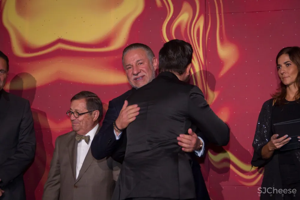 PI设计大奖 瓷砖住宅工程创新应用奖 :天顶之家 Casa Cenit