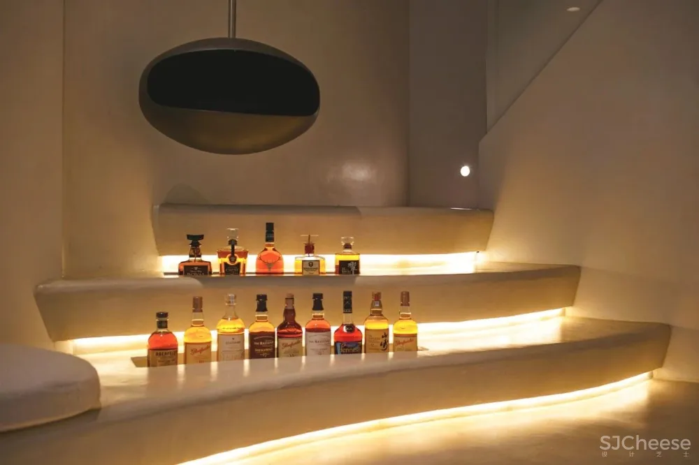 给明星装了多套房子后,他买下3层别墅,为自己打造出终极豪宅