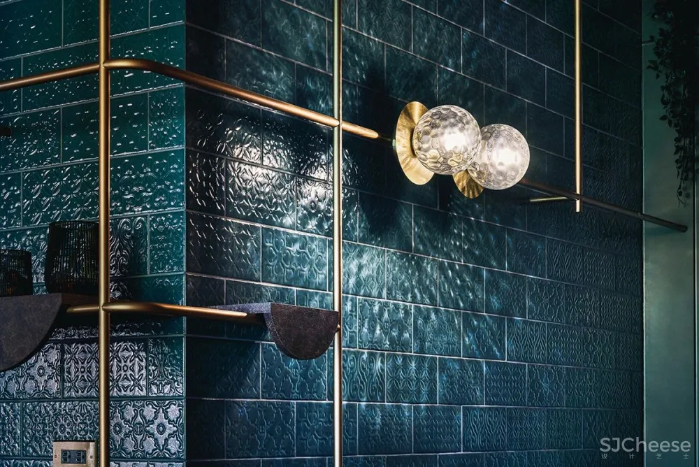 餐厅秒变大沙发,132㎡ 使用空间多一倍