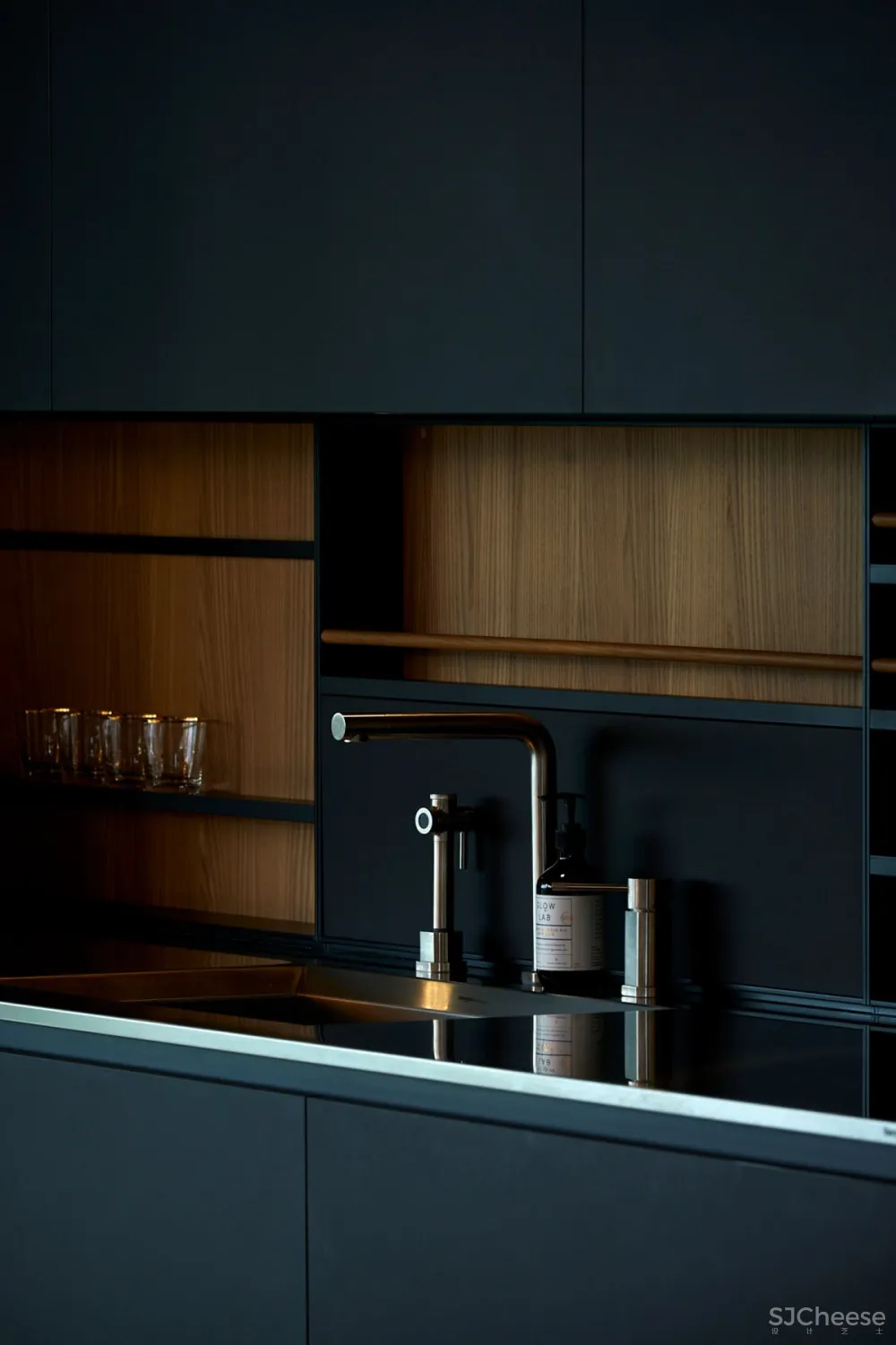 BDG Architects | Collectors House , 新旧工业美学的融合