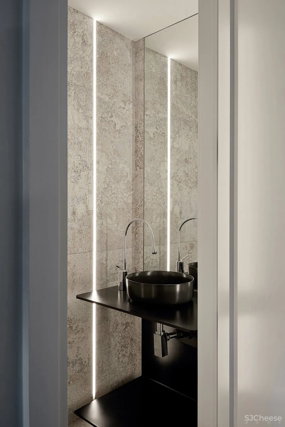 Ancerl Studio | Euclid Residence , 现代明亮的特色住宅