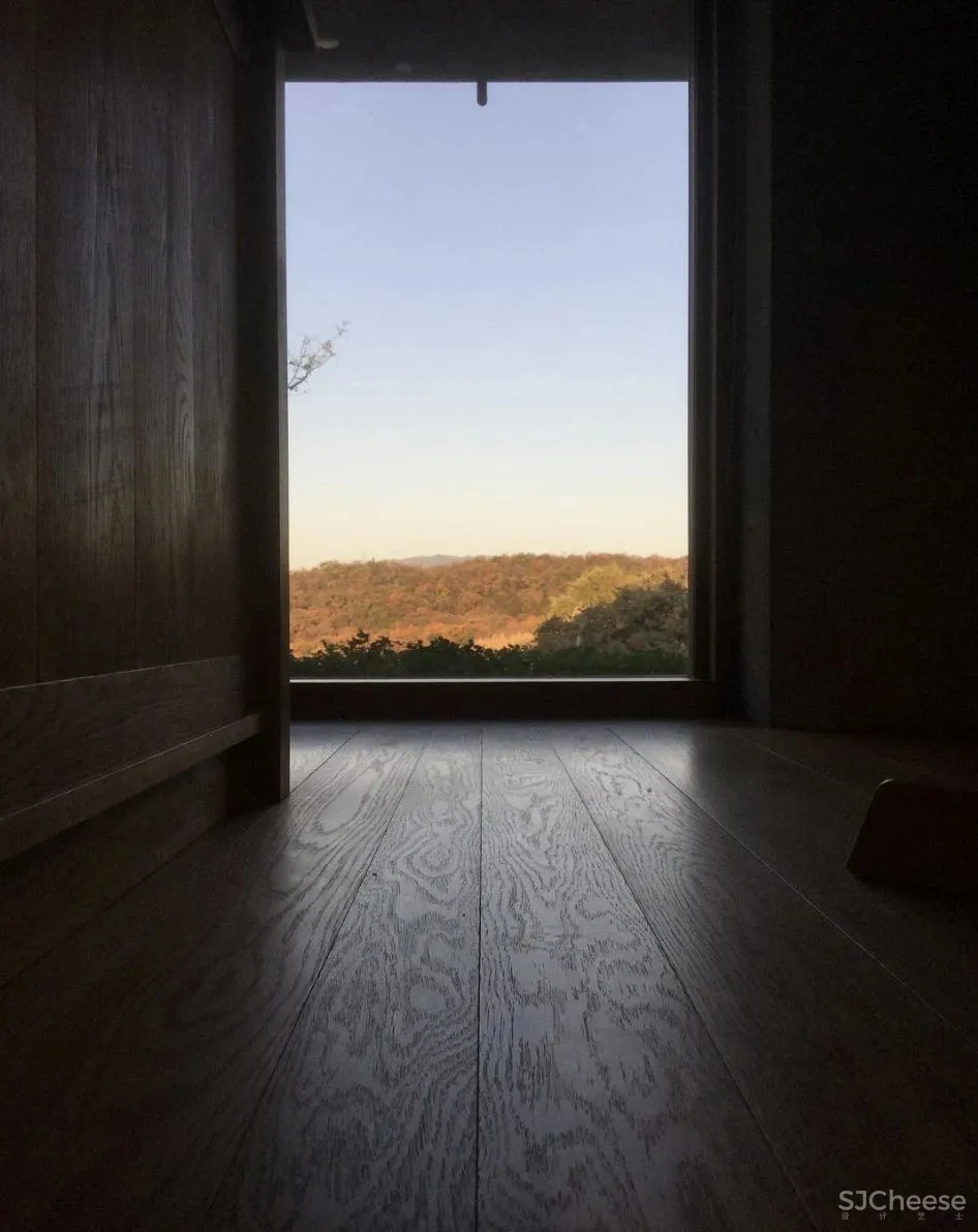 清水混凝土打造保守的现代居所 日本“Sagamine住宅”