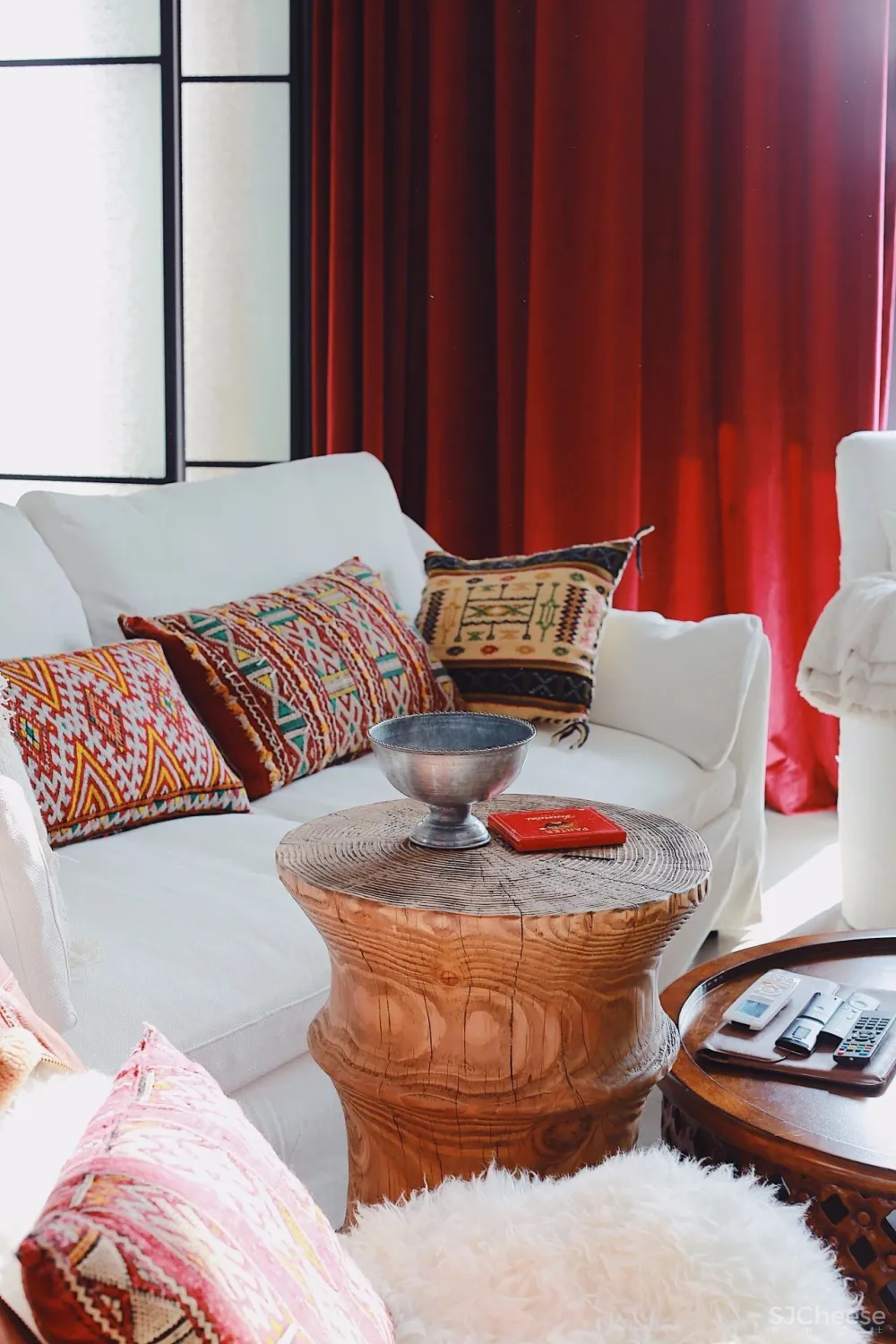 麻辣烫店倒闭,文艺青年用自己160m²的家逆袭,自由流浪的感觉太好了!