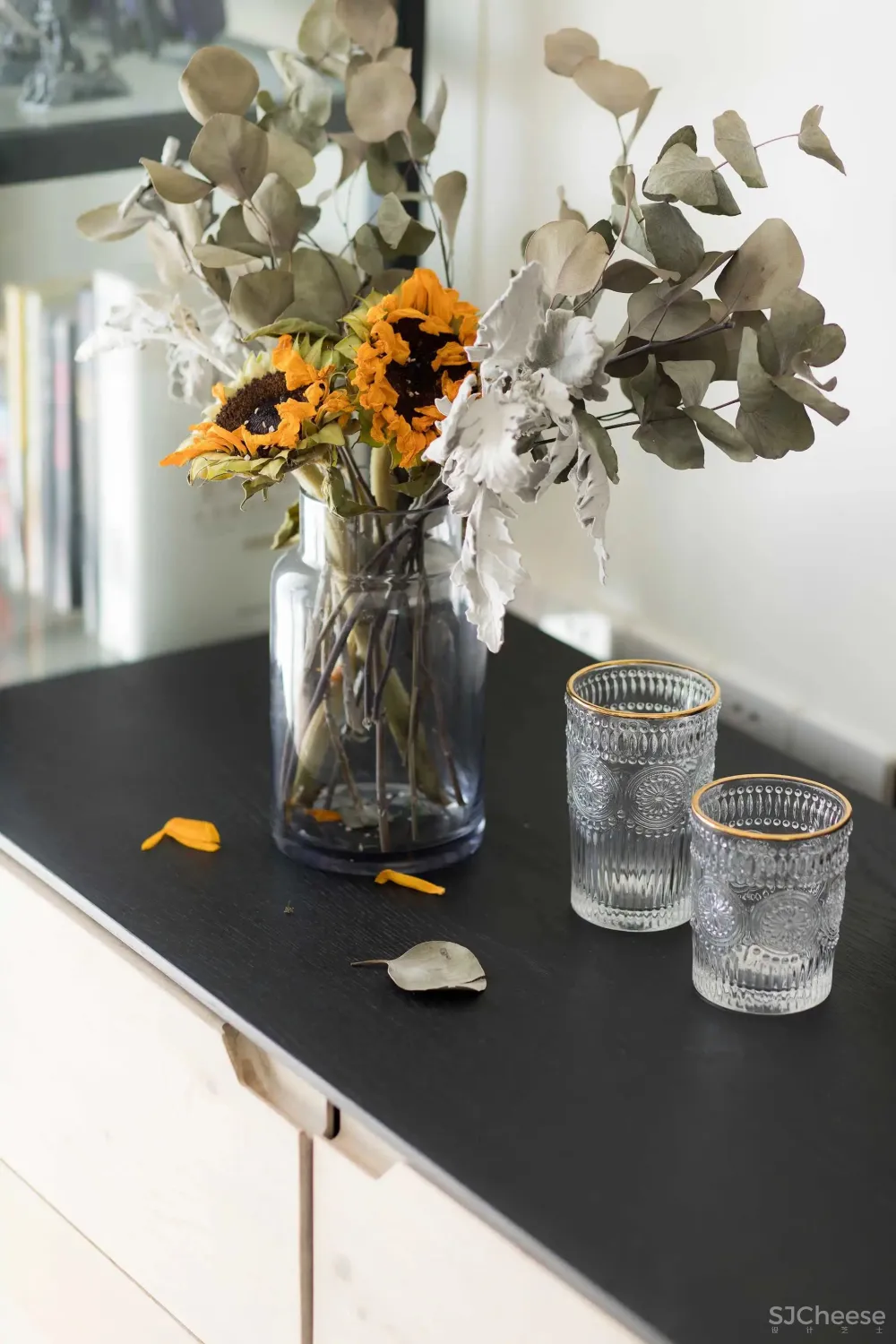 一屋两人两狗,干净利落有调性的家!