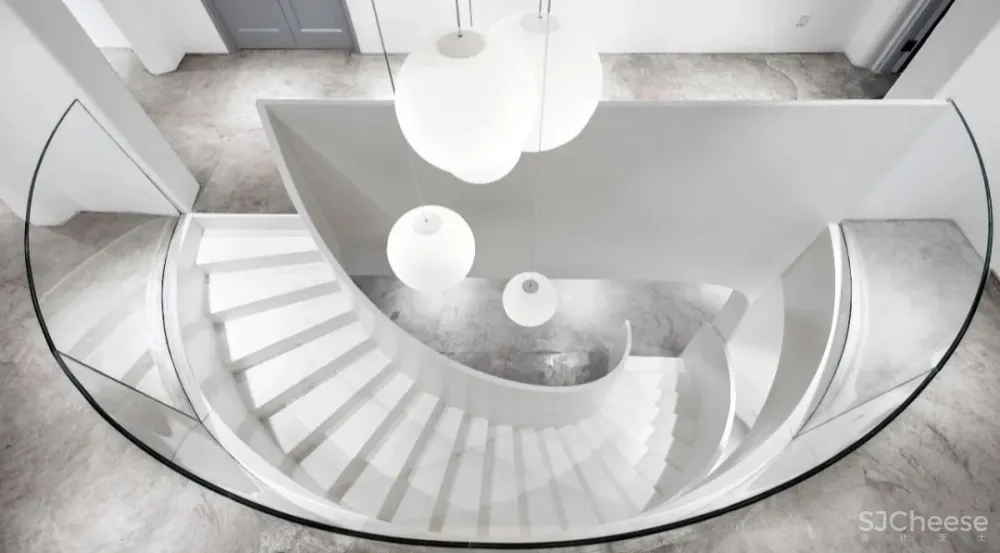 李益中：坚持策略思维，营造人文气质