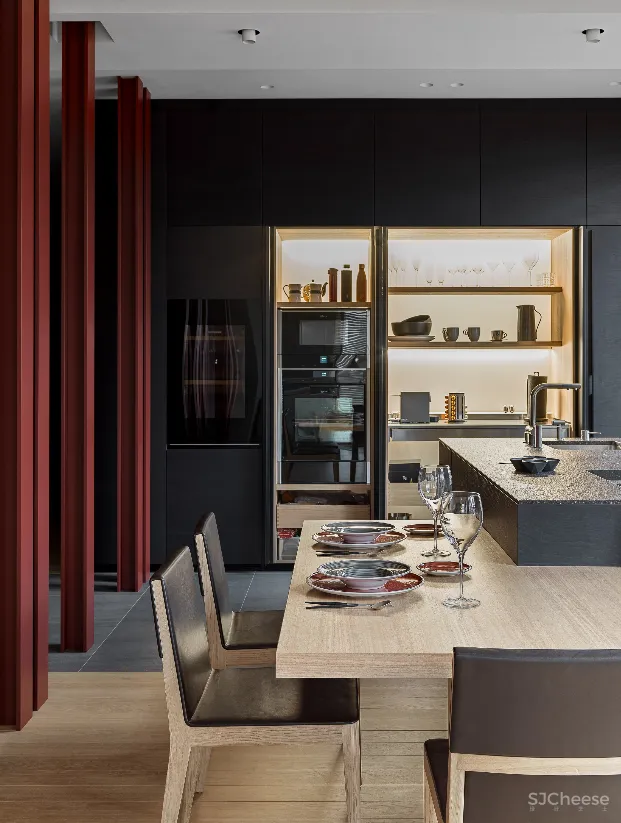 独居女性的126平米让时髦与智能打造“暗黑系”的温暖空间