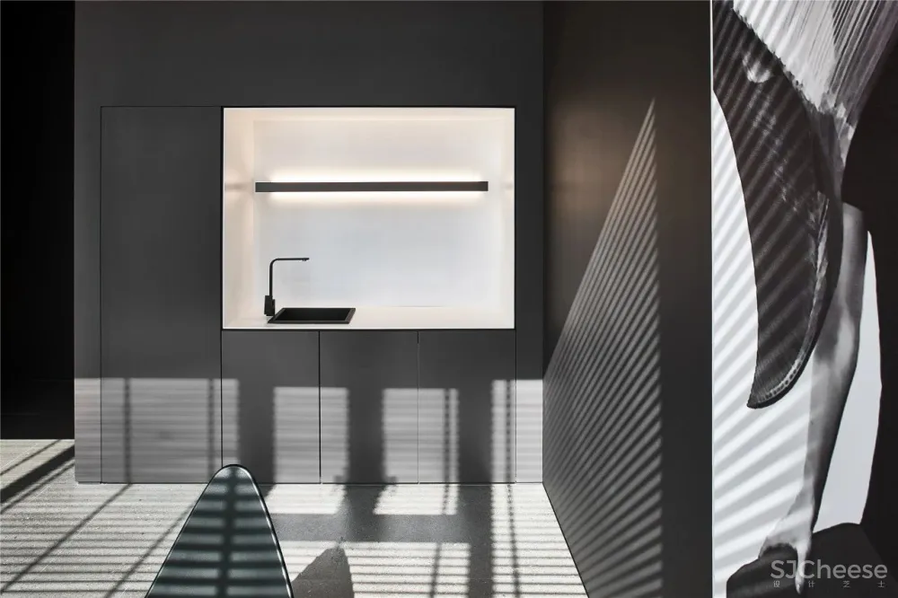 大成设计丨静谧、冷峻的黑白灰,诉说感官