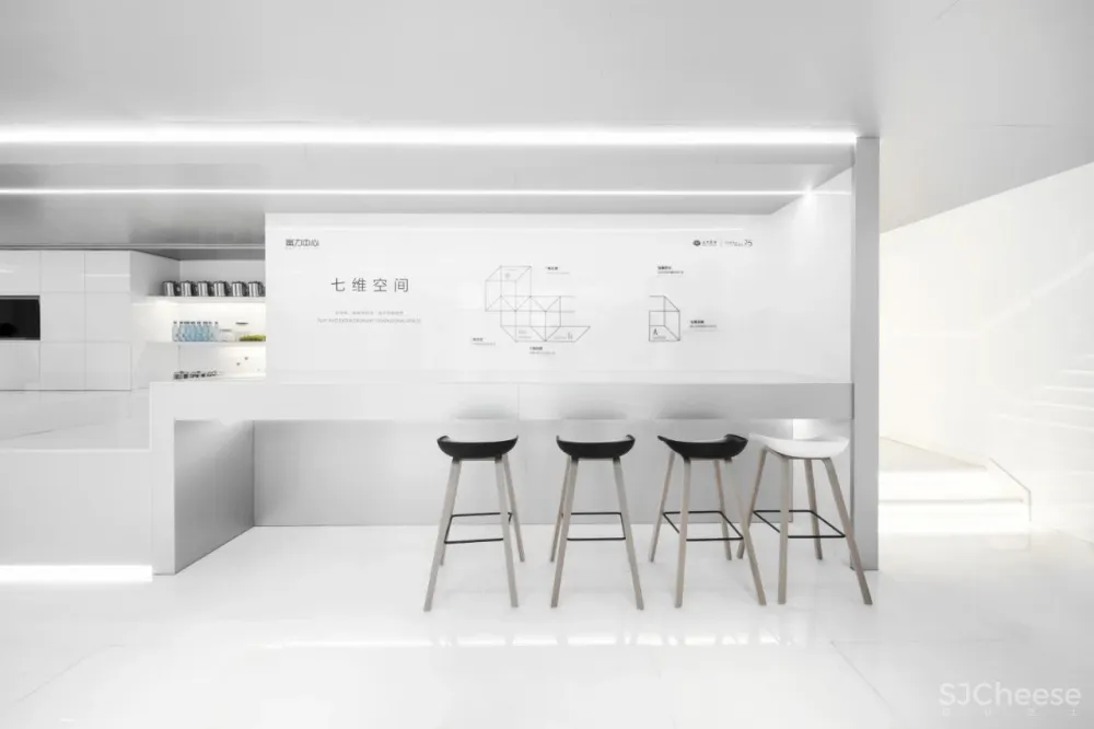 覃思新作 把超甲级办公空间装进集装箱里总共分几步?