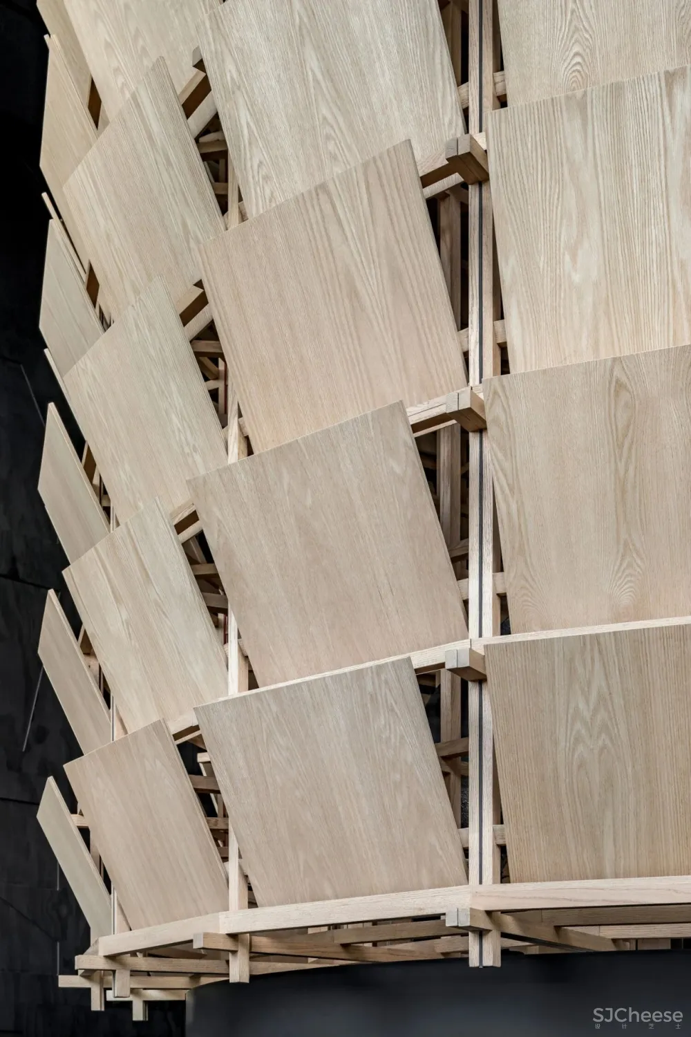 Esrawe Studio|由日式裝甲衍生靈感的精品日料餐廳