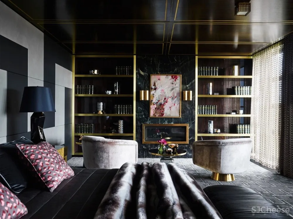 乡村别墅的大胆都市风，堪称黄铜设计典范