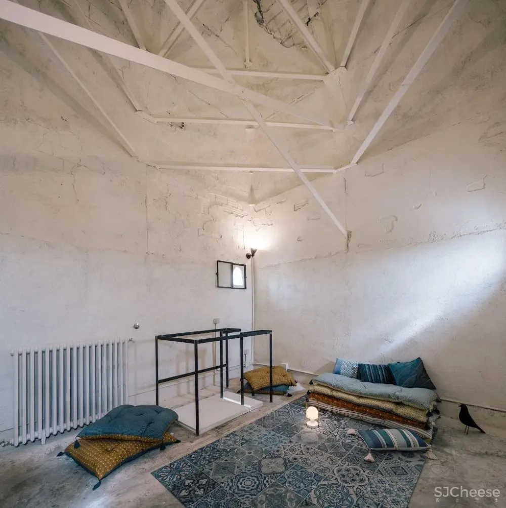 冲凉时俯瞰城市美景？这个穹顶之下的住宅有点狂野