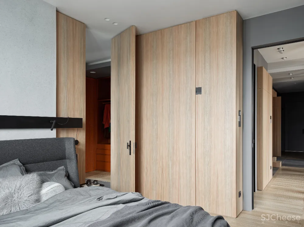 独居女性的126平米让时髦与智能打造“暗黑系”的温暖空间