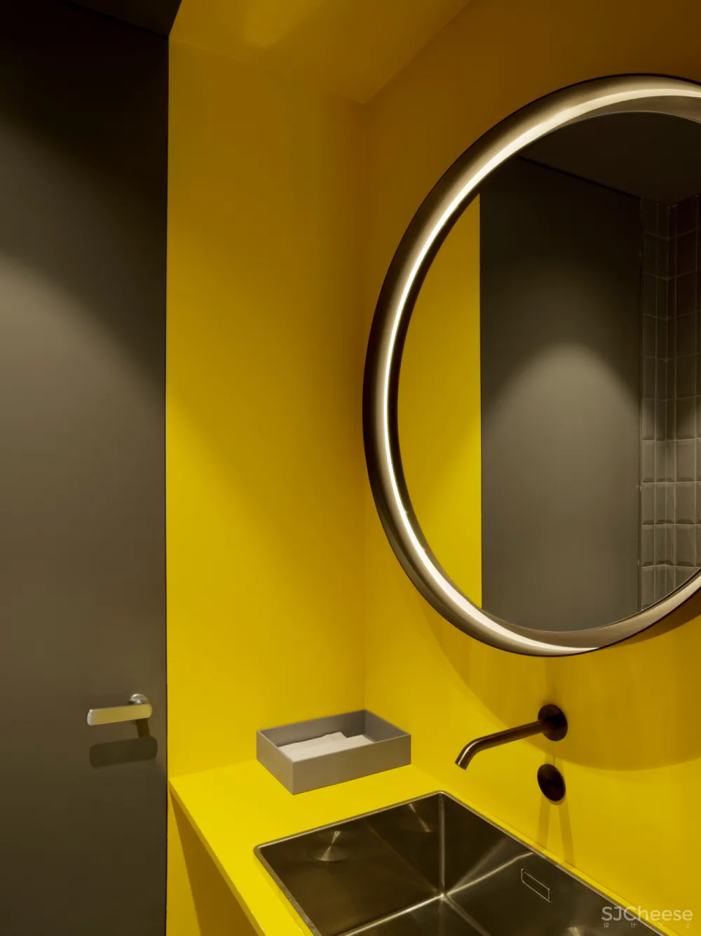 Storage Associati 精致优雅的现代美学