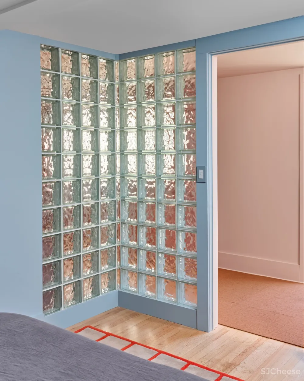 好色，理所当设