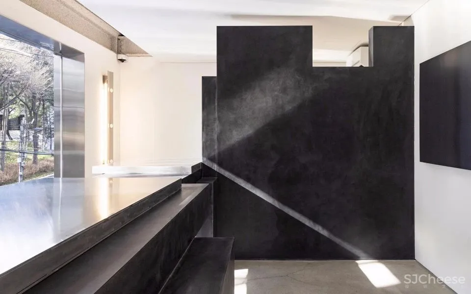 Andersson Bell 韩国 Creative Studio Unravel