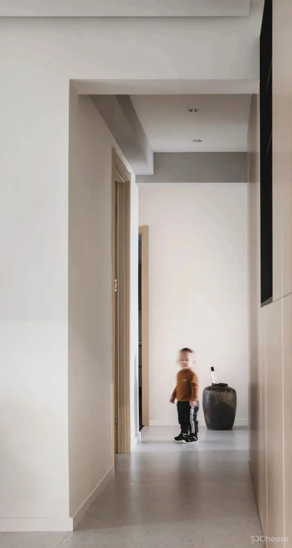 武汉108㎡自然风的家,原木、白墙 通透玻璃,实用不单调