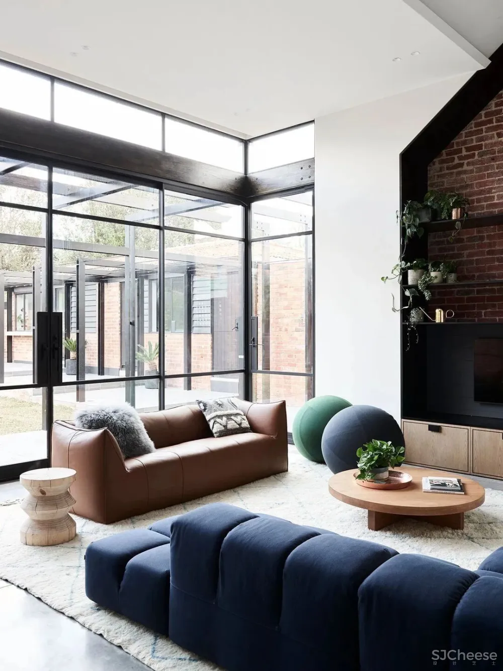 精致优雅别墅， 知性美的另一种打开方式！