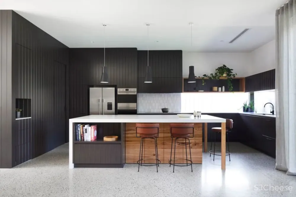 Fiona Austin 新作 历史与当代 传承中复兴