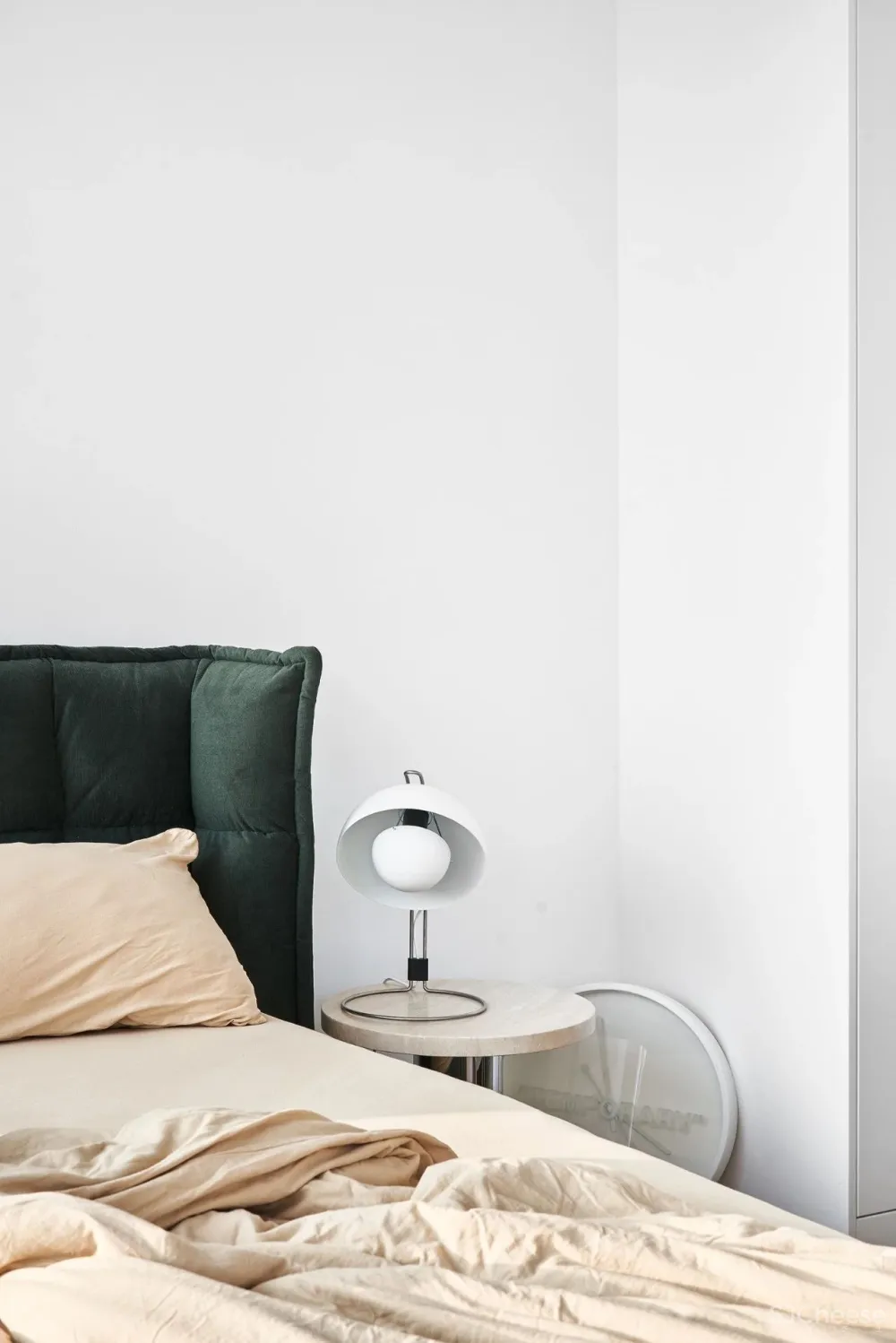 58㎡小家的L型玻璃幕墙,让小房也能拥有180°豪华夜景