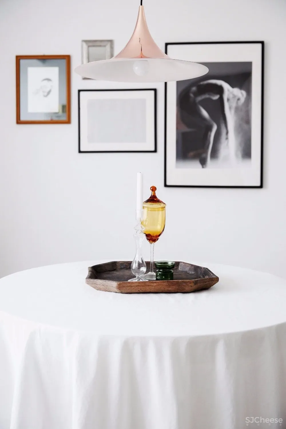 麻辣烫店倒闭,文艺青年用自己160m²的家逆袭,自由流浪的感觉太好了!