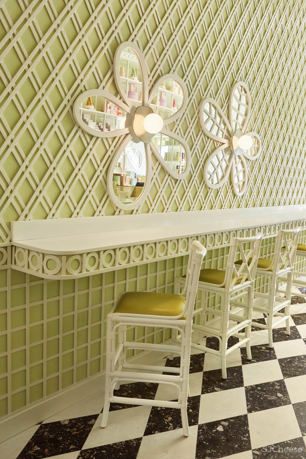India Mahdavi | Ladurée Beverly Hills , 一个充满新鲜感的花园餐厅