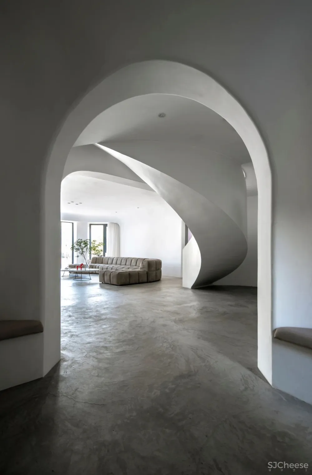 一座没有直线的居所