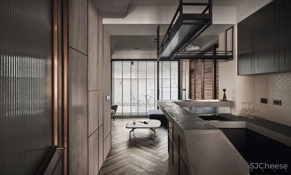 还在用传统方式铺地板?看「人字拼」怎样演绎质朴自然风