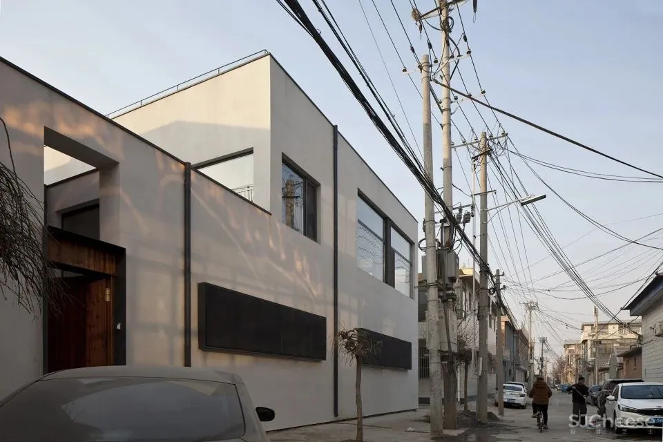 新作 联排住宅的创意改造 缝中之家,北京 察社办公室