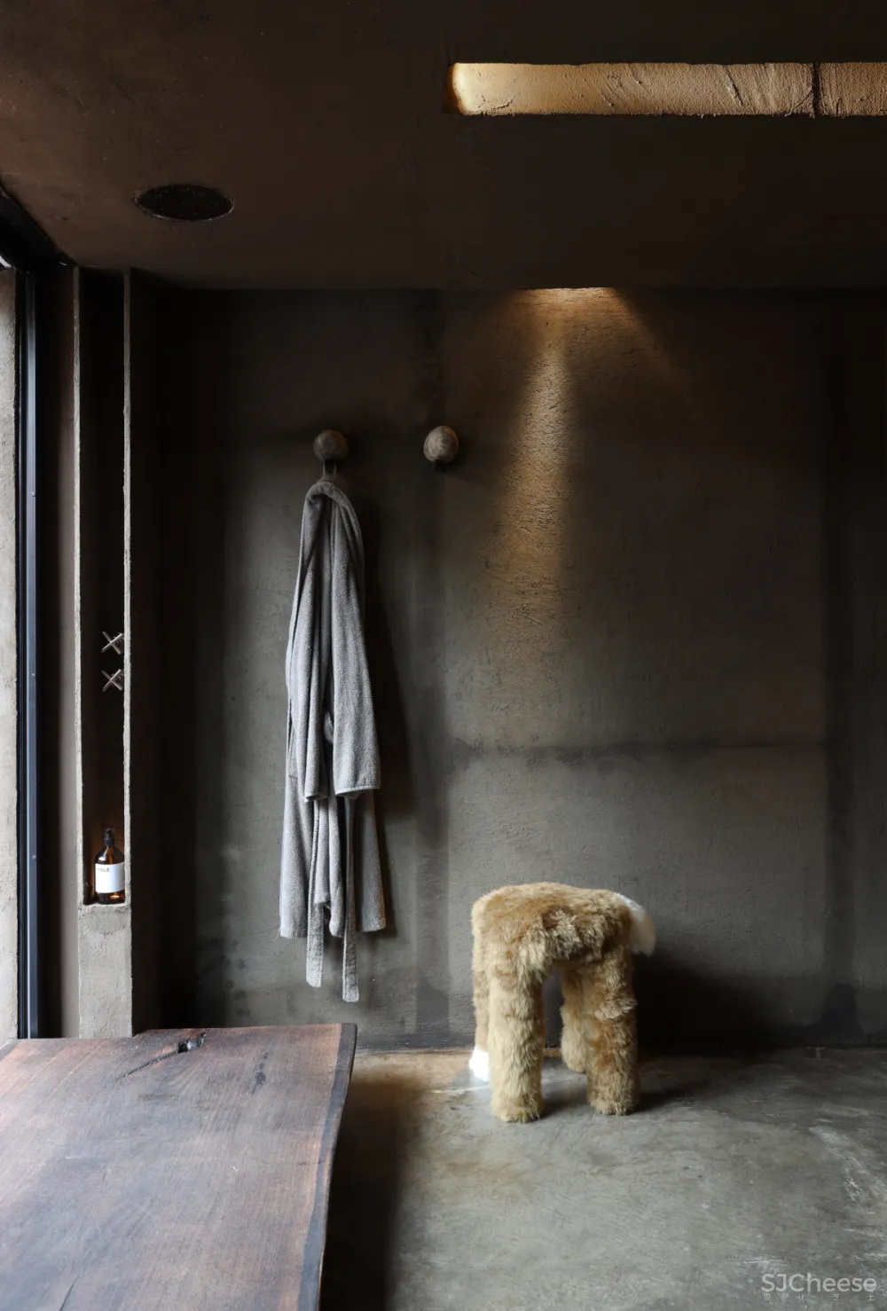 乡下泥巴房爆改成样板间, 原始的奢华更惊艳