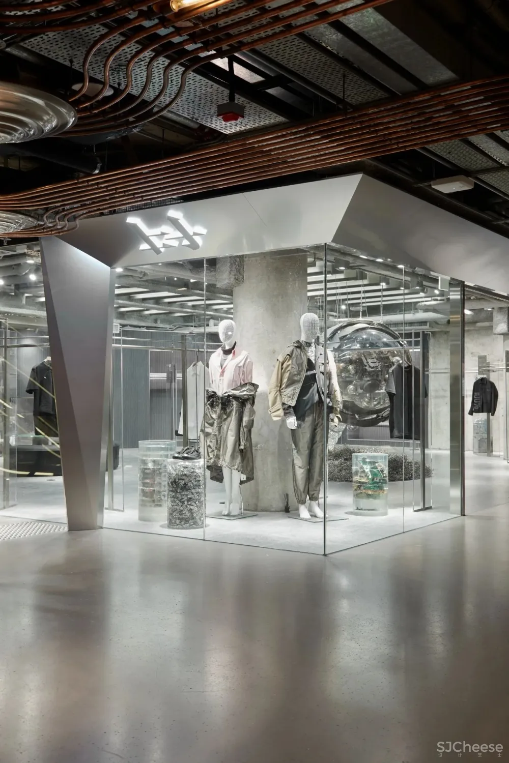 “全能设计师”郑铮和他的多元设计秘诀