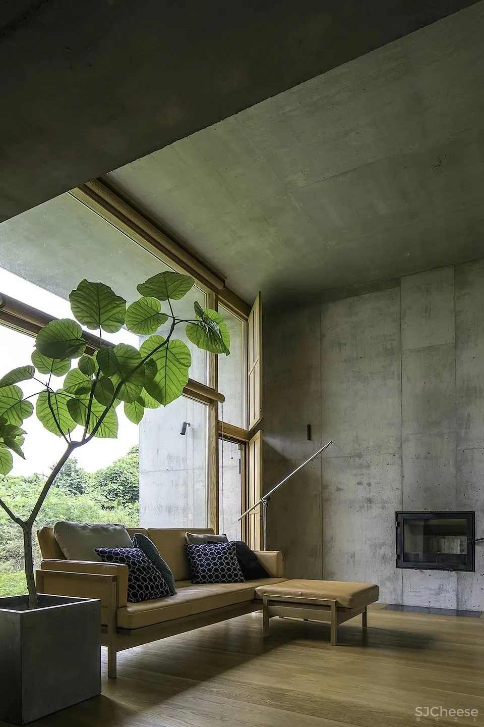 清水混凝土打造保守的现代居所 日本“Sagamine住宅”