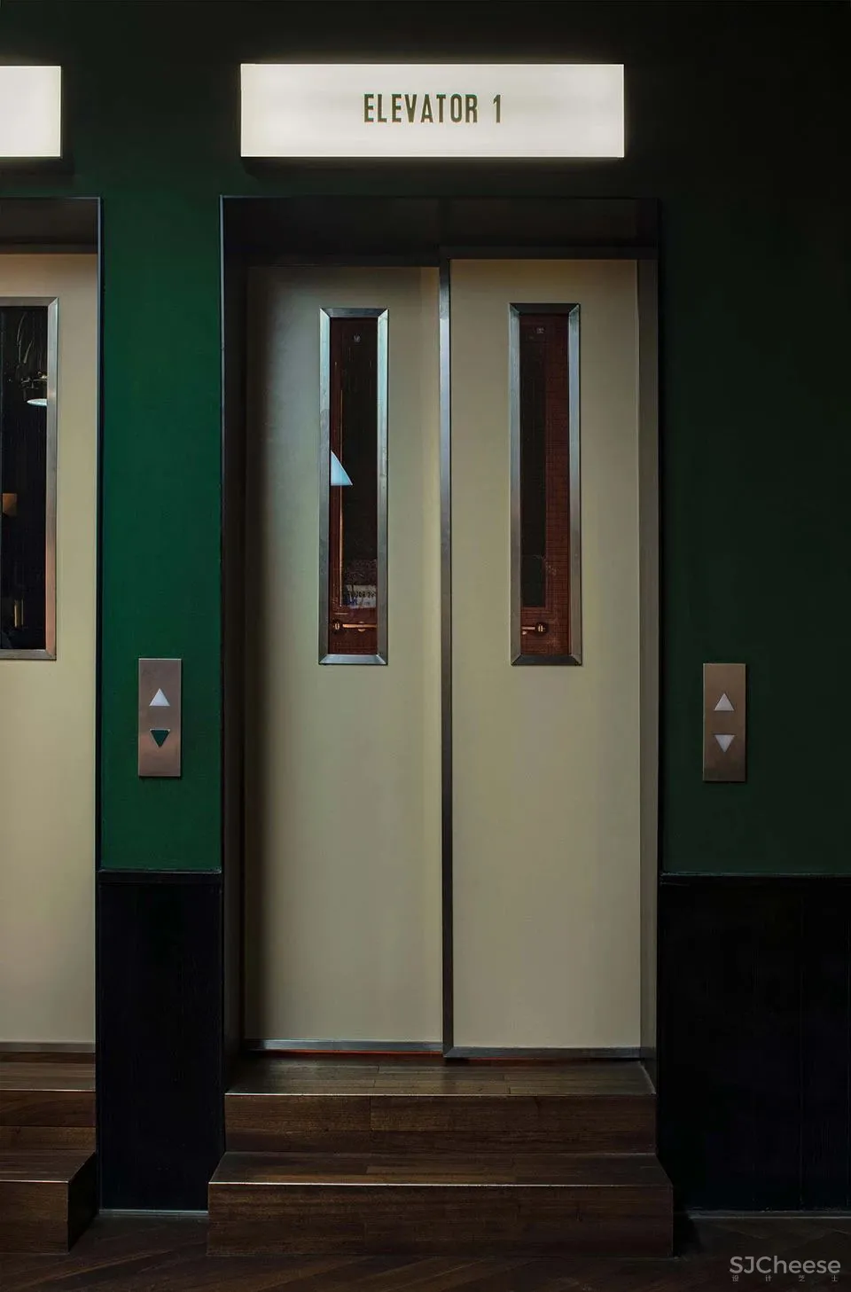 新作 结合欧式车厢和美式办公室风格 成都“π酒吧” iZ Design Studio